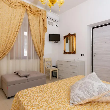 Martina Πανσιόν Agropoli